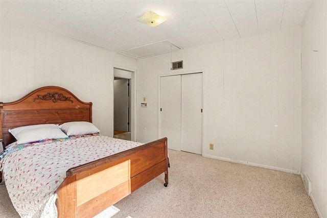 51 Pine Street, South Haven, MI 49090