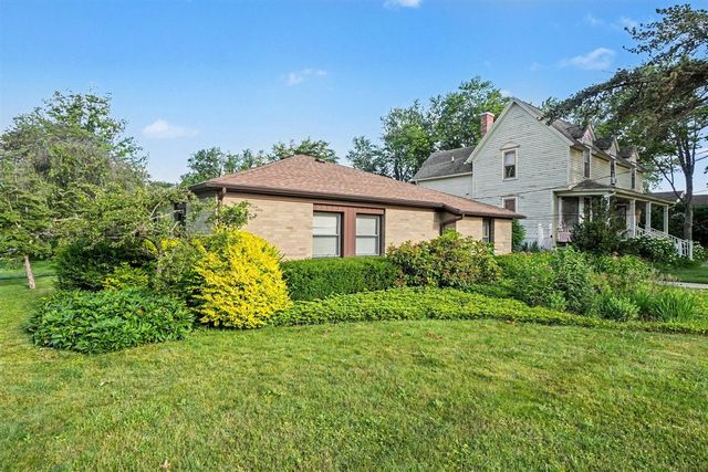 51 Pine Street, South Haven, MI 49090