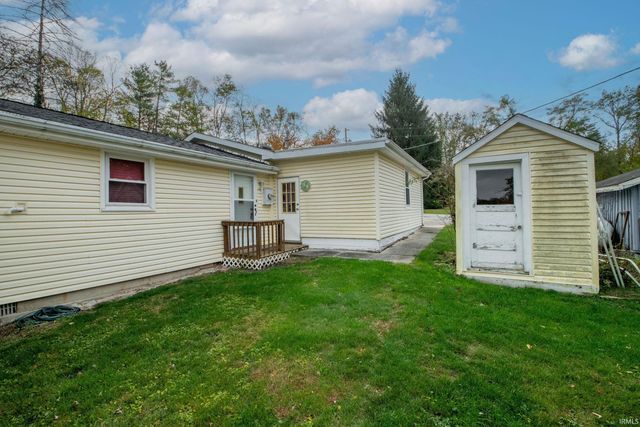 9274 W Harper Lake Road, Kimmell, IN 46760