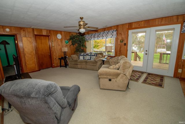 9274 W Harper Lake Road, Kimmell, IN 46760