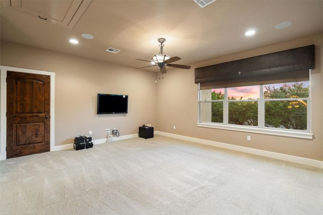 212 Malabar ST, Lakeway, TX 78734