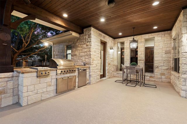 212 Malabar ST, Lakeway, TX 78734