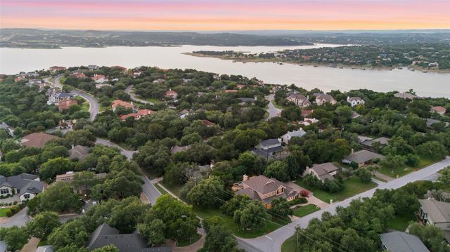 212 Malabar ST, Lakeway, TX 78734
