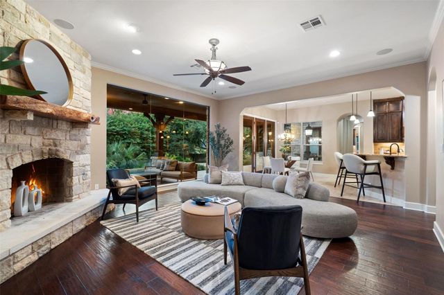 212 Malabar ST, Lakeway, TX 78734