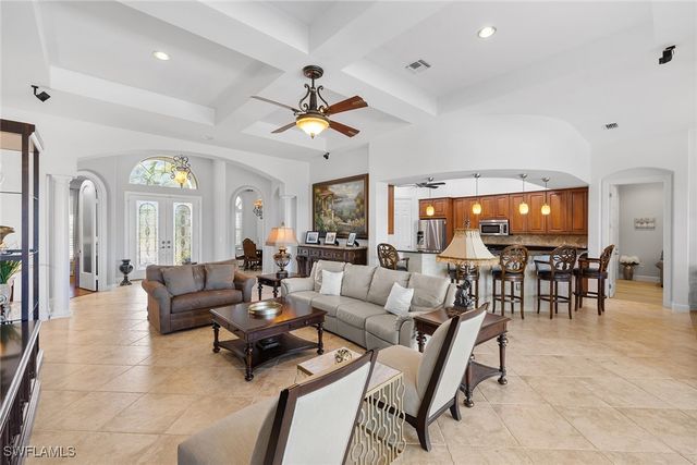 12137 Wicklow LN, Naples, FL 34120