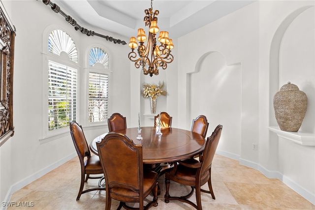 12137 Wicklow LN, Naples, FL 34120