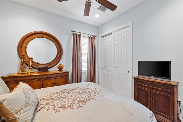 12137 Wicklow LN, Naples, FL 34120