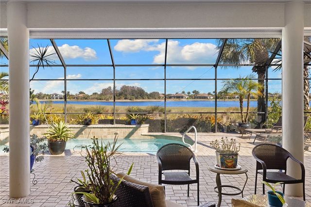 12137 Wicklow LN, Naples, FL 34120