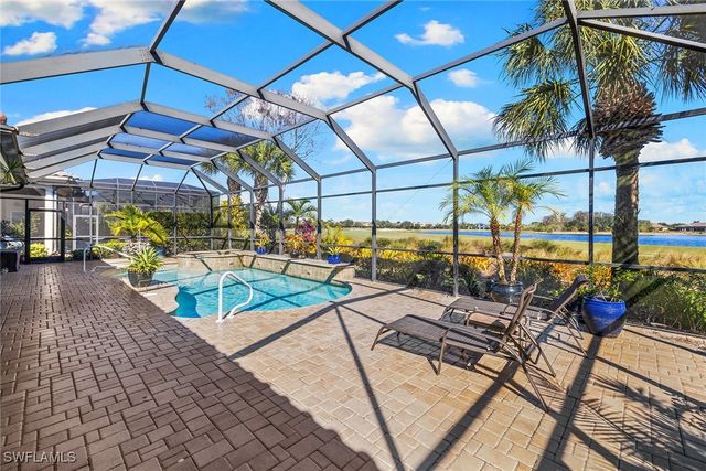 12137 Wicklow LN, Naples, FL 34120