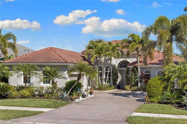 12137 Wicklow LN, Naples, FL 34120