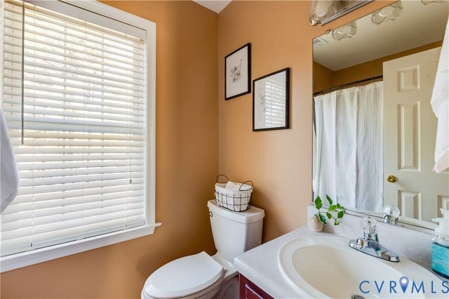 2553 Moon Glow Ct, Powhatan, VA 23139