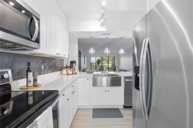 3053 TAYWOOD MDWS 3, Sarasota, FL 34235