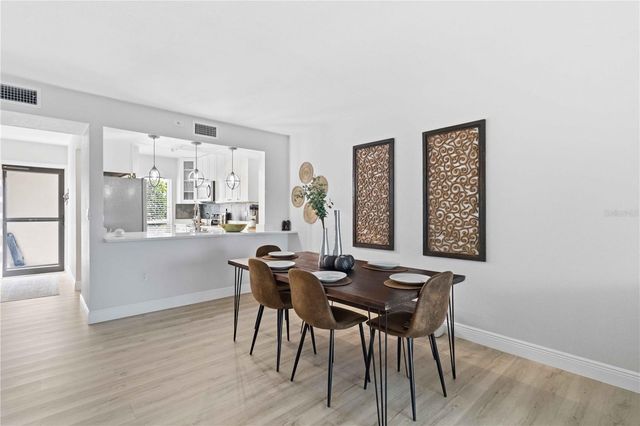 3053 TAYWOOD MDWS 3, Sarasota, FL 34235