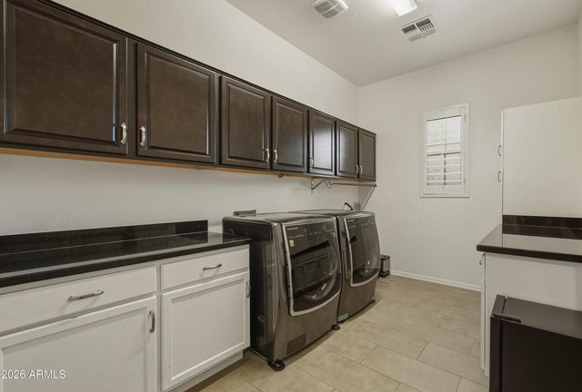 21080 N 76th Avenue, Glendale, AZ 85308