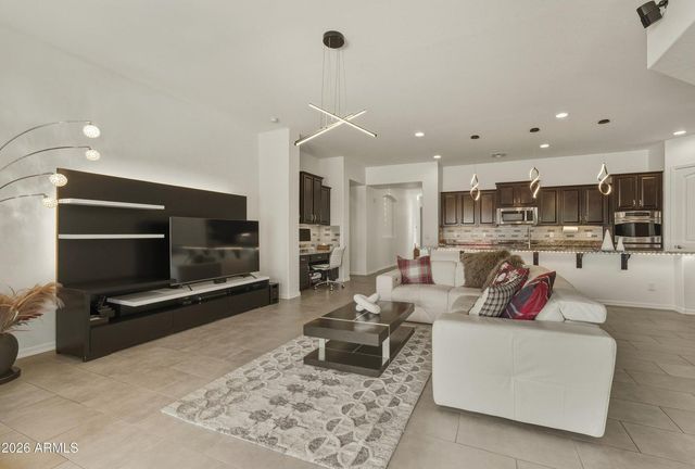 21080 N 76th Avenue, Glendale, AZ 85308