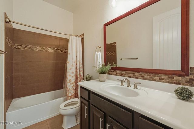21080 N 76th Avenue, Glendale, AZ 85308