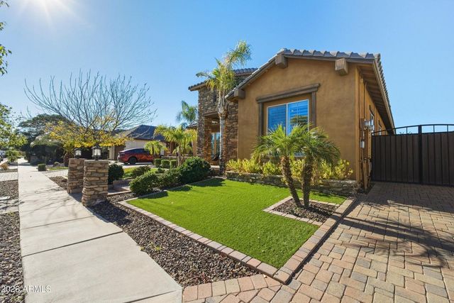 21080 N 76th Avenue, Glendale, AZ 85308