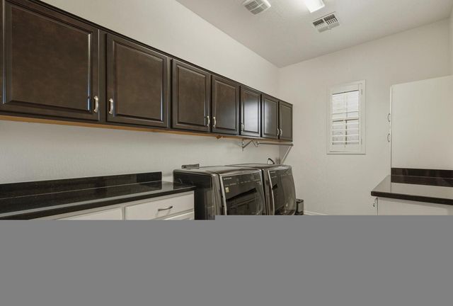 21080 N 76th Avenue, Glendale, AZ 85308