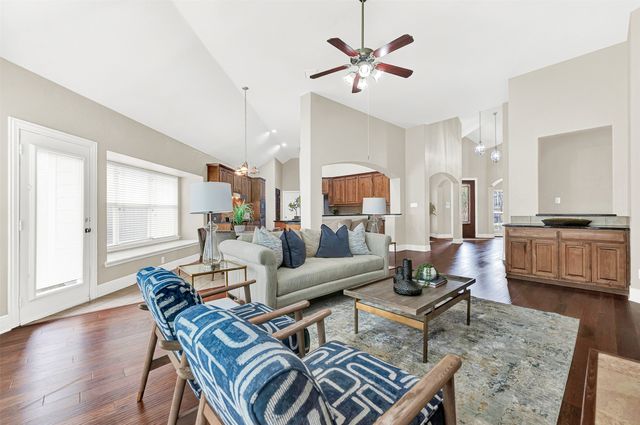 518 River Birch Trail, Garland, TX 75040