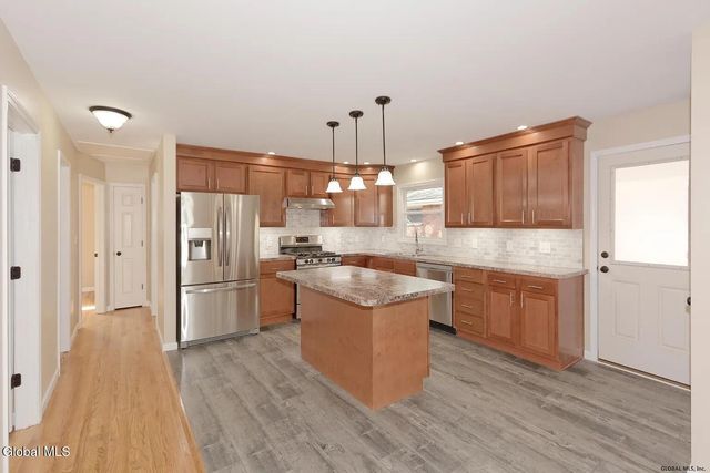 614 Park Avenue, Albany, NY 12208