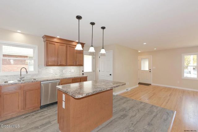 614 Park Avenue, Albany, NY 12208