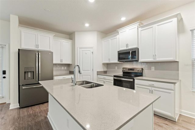 8801 BETH PAGE LANE, Davenport, FL 33896