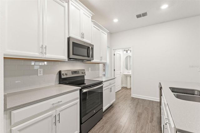 8801 BETH PAGE LANE, Davenport, FL 33896