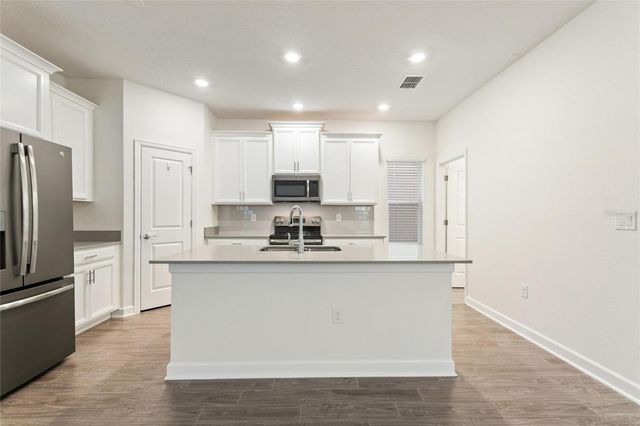 8801 BETH PAGE LANE, Davenport, FL 33896