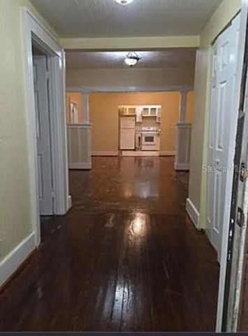 1760 QUEEN STREET S, St Petersburg, FL 33712