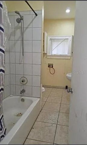 1760 QUEEN STREET S, St Petersburg, FL 33712