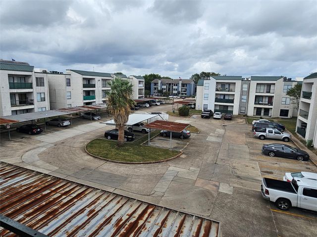 2816 S Bartell Drive 33, Houston, TX 77054