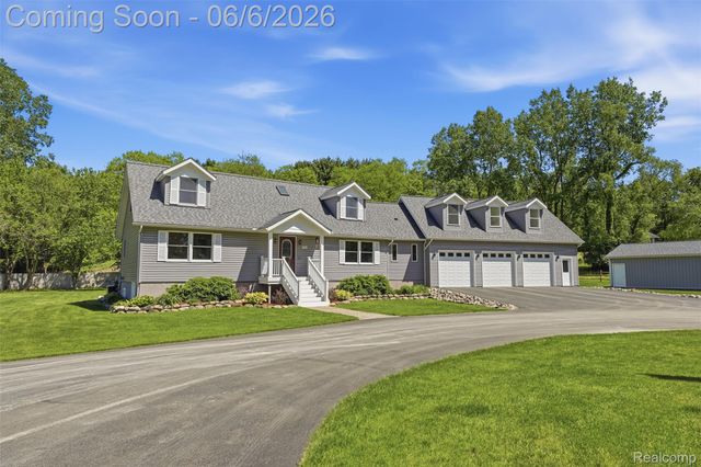 7060 Sheldon Road, Hamburg Township, MI 48189