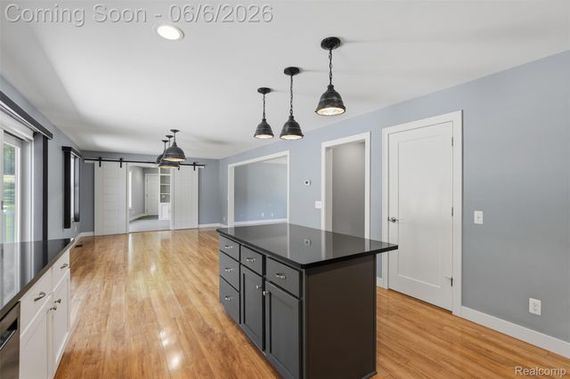 7060 Sheldon Road, Hamburg Township, MI 48189