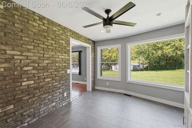 7060 Sheldon Road, Hamburg Township, MI 48189