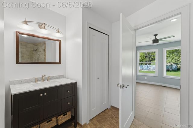 7060 Sheldon Road, Hamburg Township, MI 48189