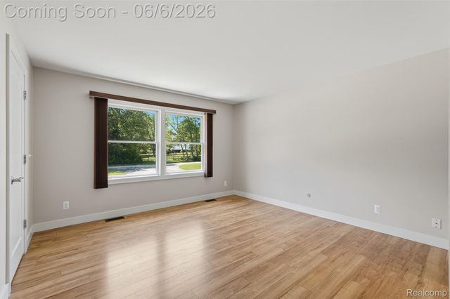 7060 Sheldon Road, Hamburg Township, MI 48189