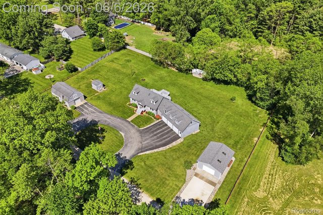 7060 Sheldon Road, Hamburg Township, MI 48189
