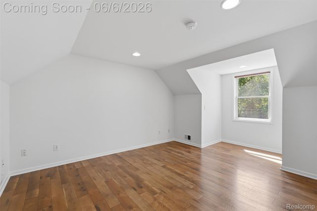 7060 Sheldon Road, Hamburg Township, MI 48189