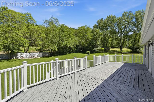 7060 Sheldon Road, Hamburg Township, MI 48189