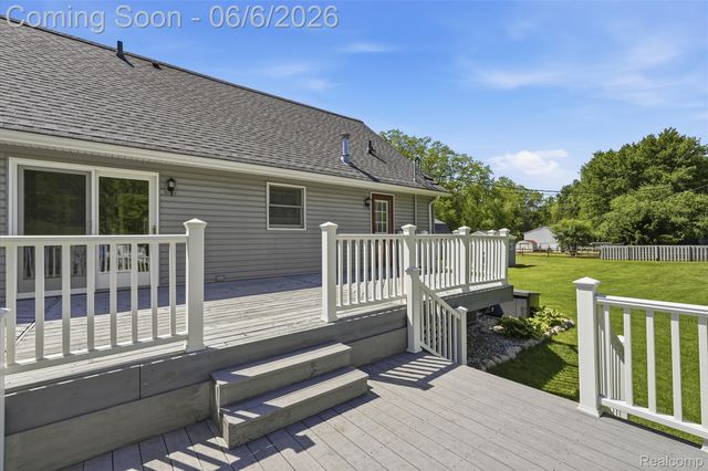 7060 Sheldon Road, Hamburg Township, MI 48189