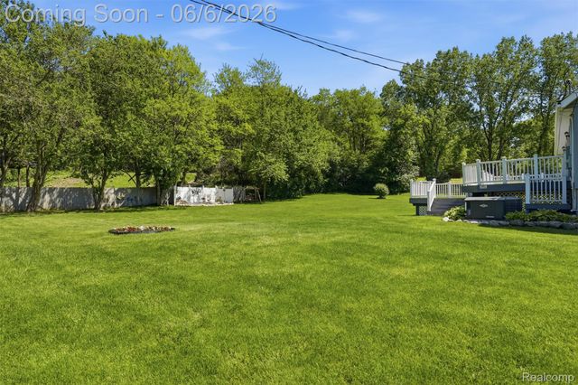 7060 Sheldon Road, Hamburg Township, MI 48189