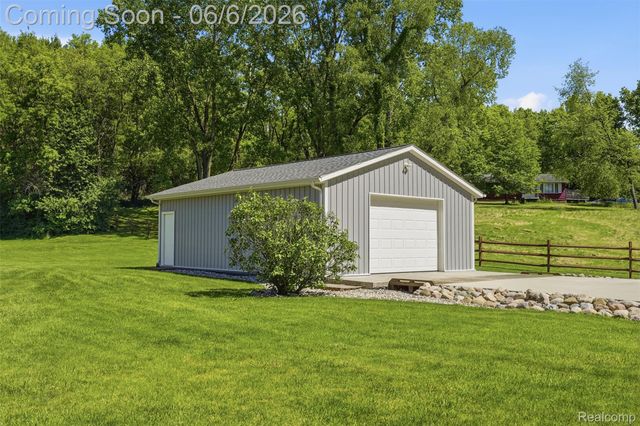 7060 Sheldon Road, Hamburg Township, MI 48189