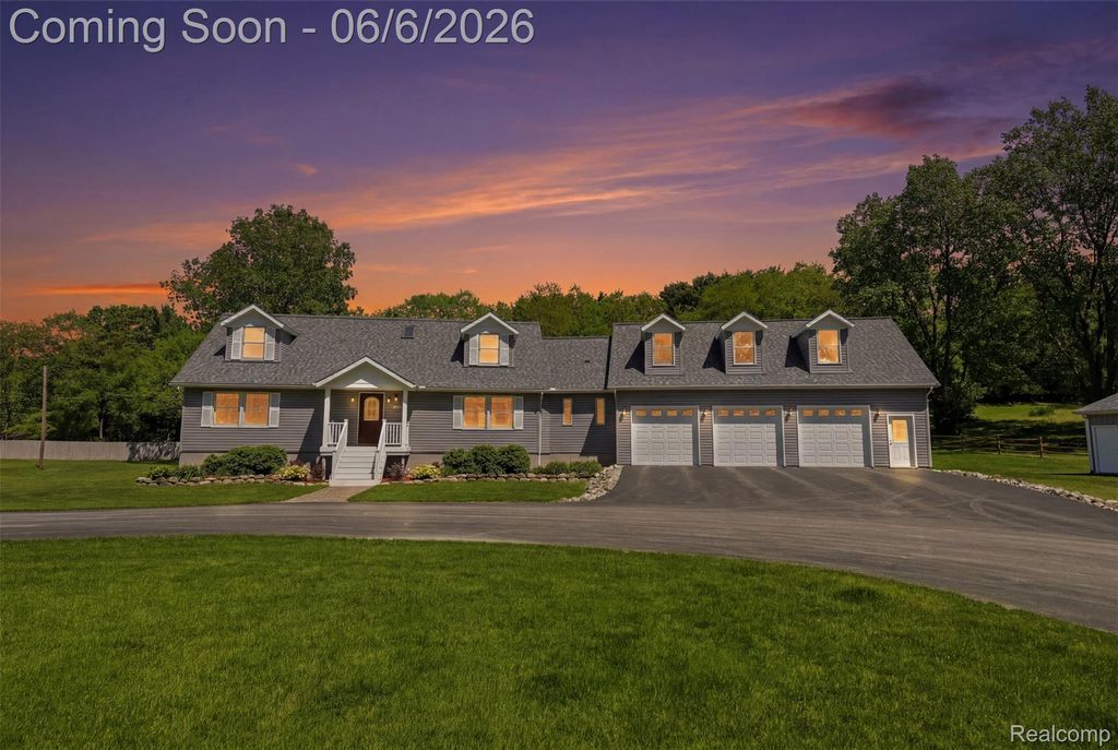 7060 Sheldon Road, Hamburg Township, MI 48189