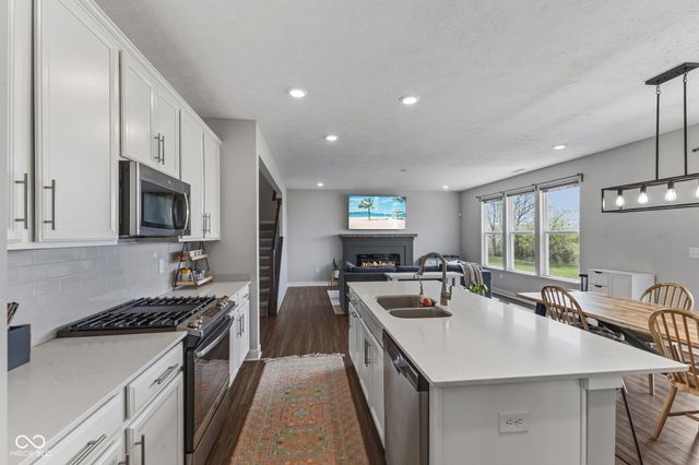 1345 Sanderling Drive, Greenwood, IN 46143