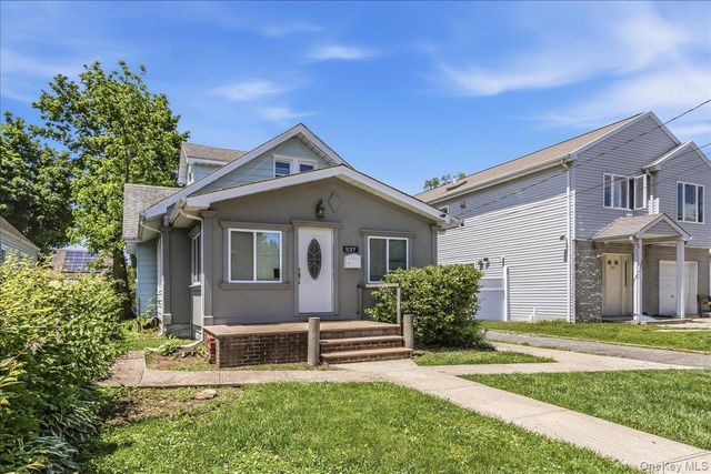 237 Rhodes Avenue, Hempstead, NY 11550