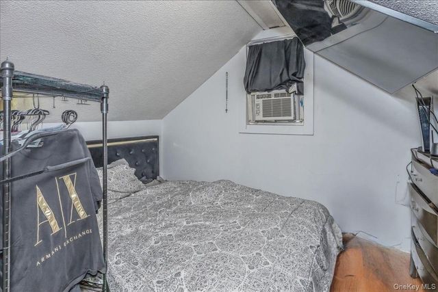 237 Rhodes Avenue, Hempstead, NY 11550