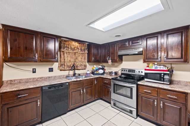 3225 SCOTLAND RD, Memphis, TN 38128