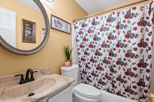 3225 SCOTLAND RD, Memphis, TN 38128