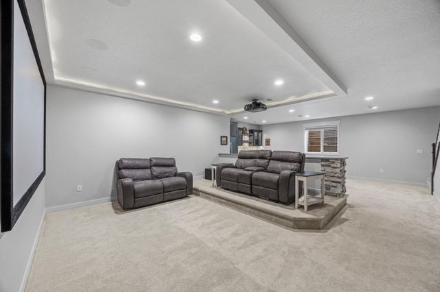 2865 McLeod Drive E, West Fargo, ND 58078