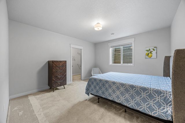2865 McLeod Drive E, West Fargo, ND 58078